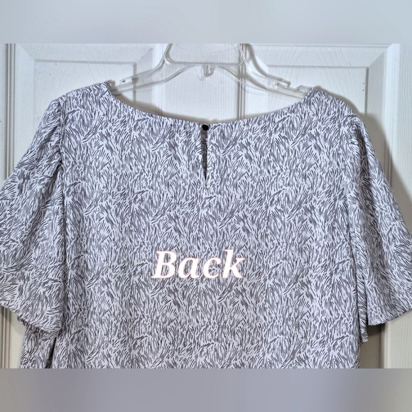 'Apt 9' shirt, black on white, flutter sleeves, bottom hem ruffle, Sz. XL - Picture 6 of 7